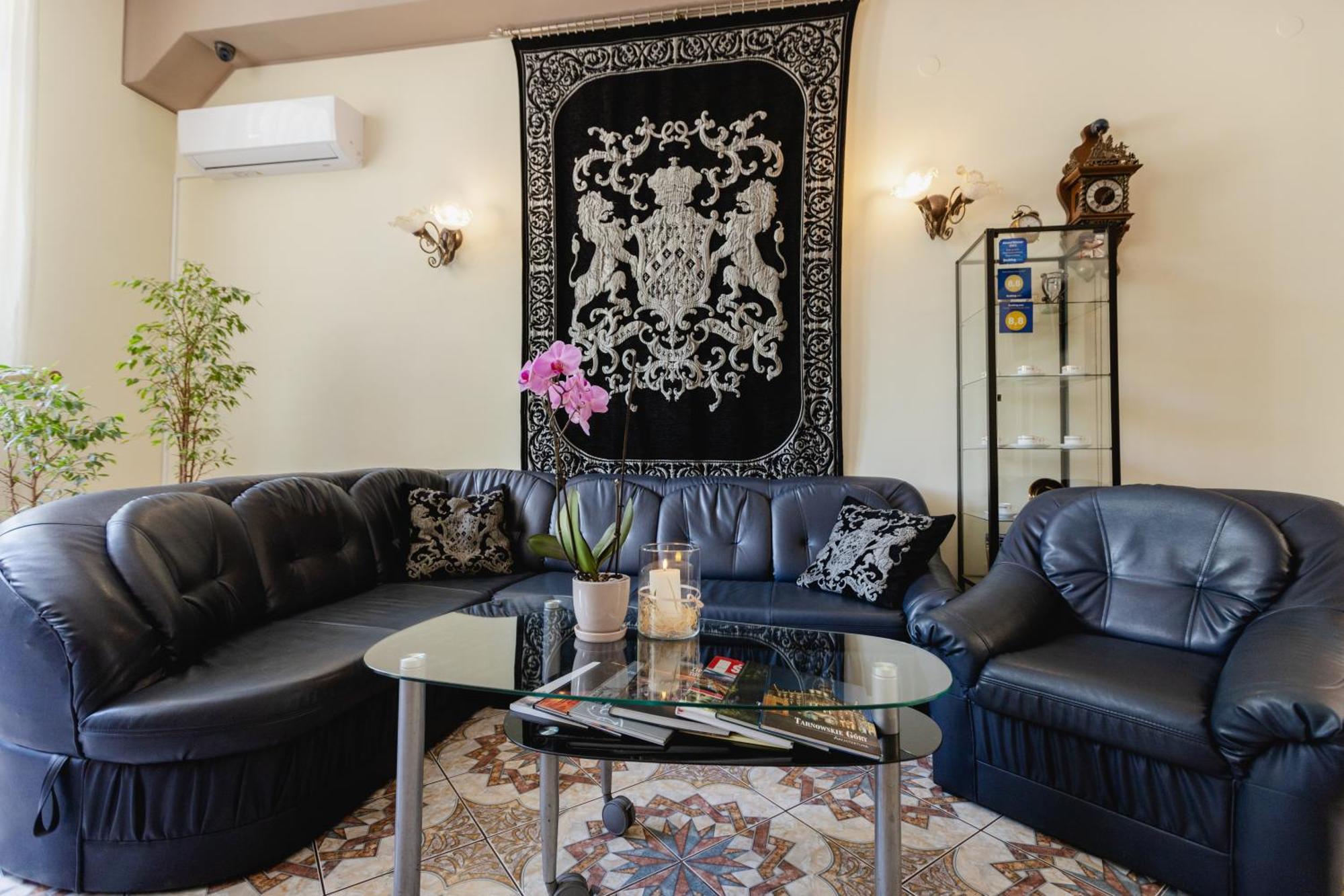 Hotel Aslan Тарновске-Гуры Экстерьер фото